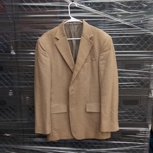 Oscar de la Renta tan tweed blazer. Classic
